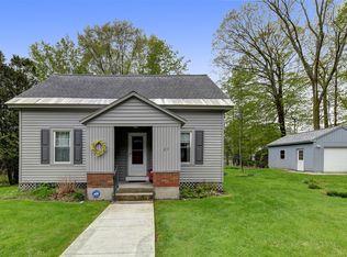 27 McAllister St, Pittsfield, MA 01201