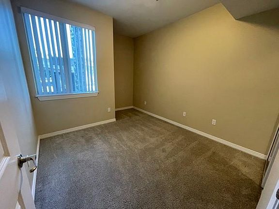 3rd image of 1300 W 2nd St #221