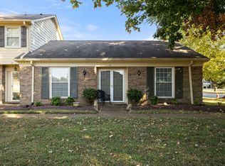 8207 Sawyer Brown Rd APT M1, Nashville, TN 37221