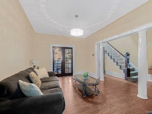 5th image of 16 Adler Place