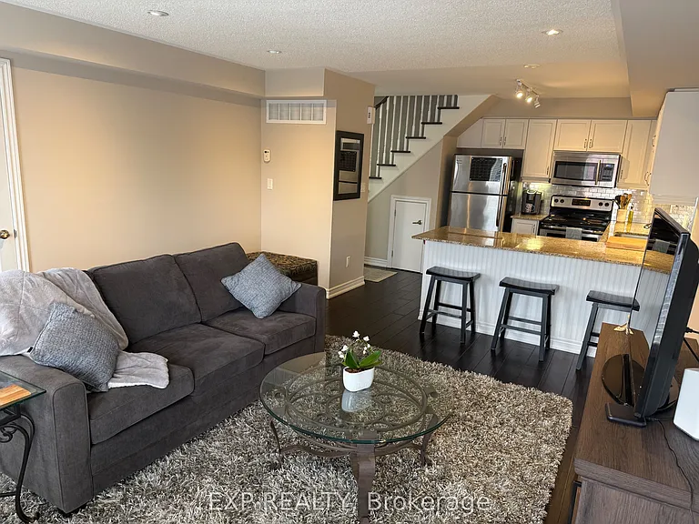 5 Armstrong St #31 — Photo 6