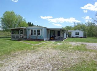 1210 Gantsville Rd, Little Hocking, OH 45742