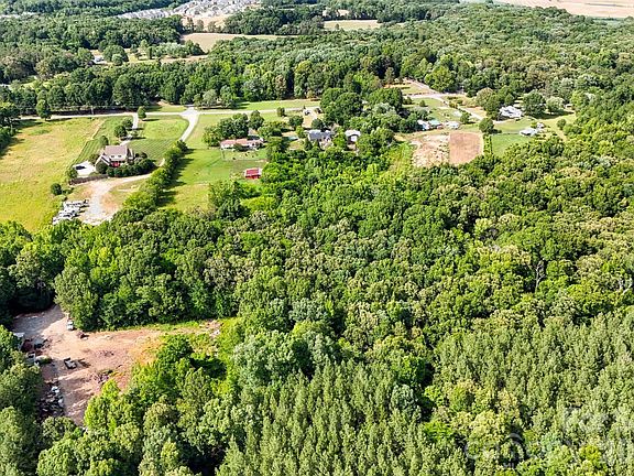 5th image of 1 Unionville Indian Trail Rd