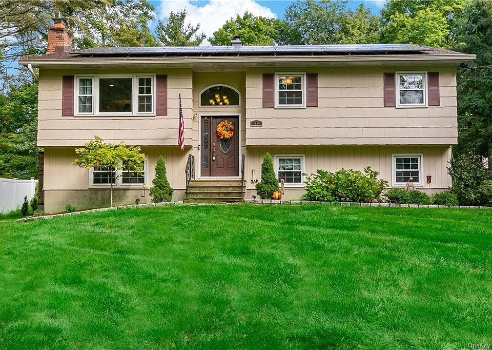 1st image of 3676 Sagamore Ave
