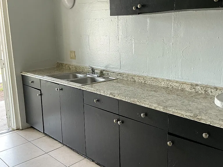 621 W South St #1 — Photo 9
