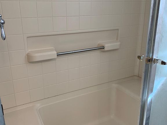 4th image of 1225 NW 4th St