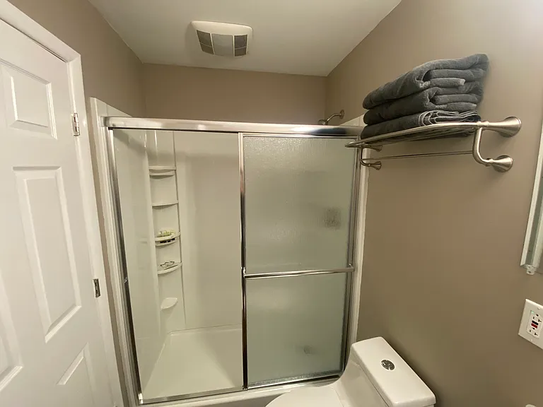 1505 S James Rd — Photo 5