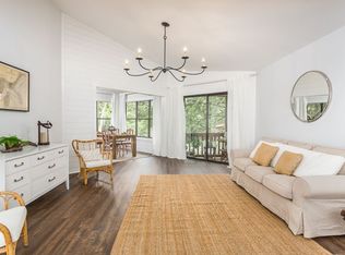 104 Harbour Oaks Dr, Saint Simons Island, GA 31522