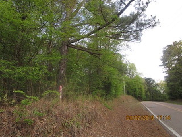 2nd image of 854 N Livingston Rd