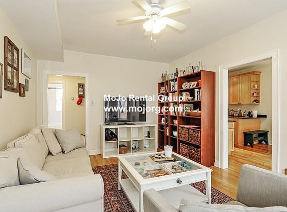 3rd image of 4806 4808 N Paulina #3E