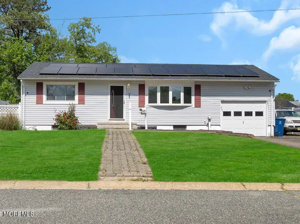 30 Bucknell Drive, Toms River, NJ 08757