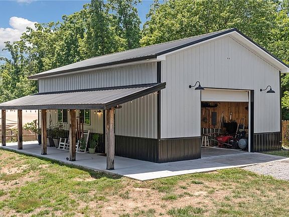 2nd image of 323 Ridge Dr