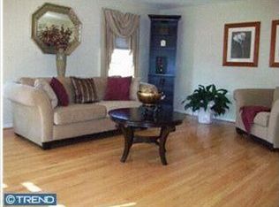 25 Washington Dr, Marlton, NJ 08053