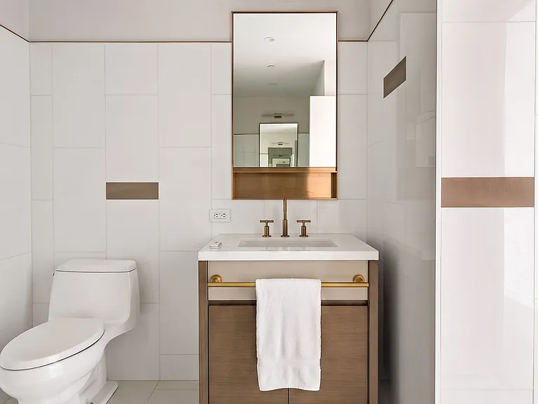 305 E 51st St #30C — Photo 12