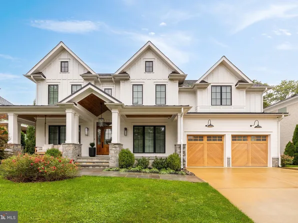 8006 Maple Ridge Rd, Bethesda, MD 20814