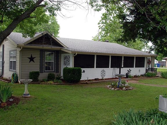 2nd image of 309 N Sherman Dr
