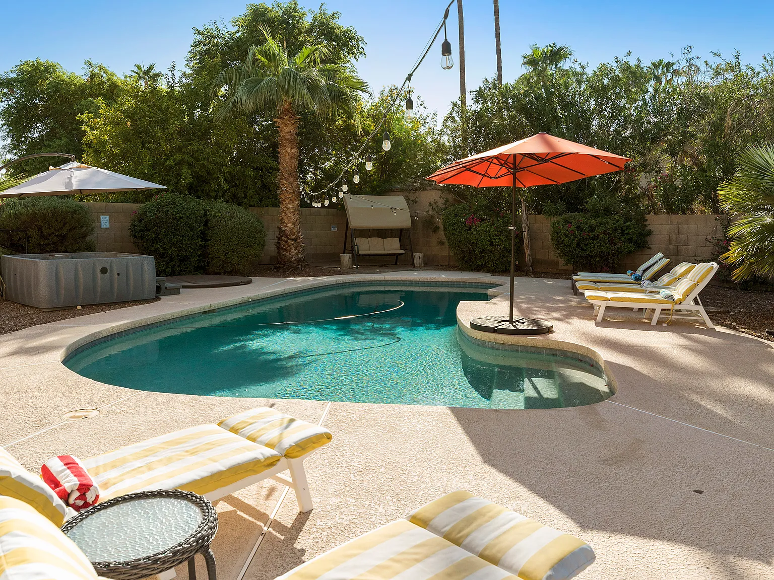 4 bed, 3034 sqft, $5,899 — Photo 2
