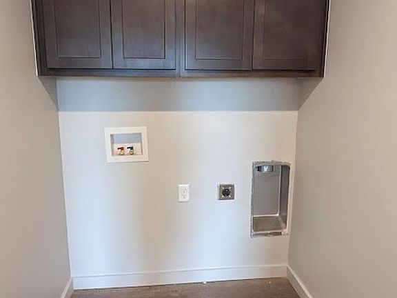 3rd image of 780 NE 27th St Unit 201B