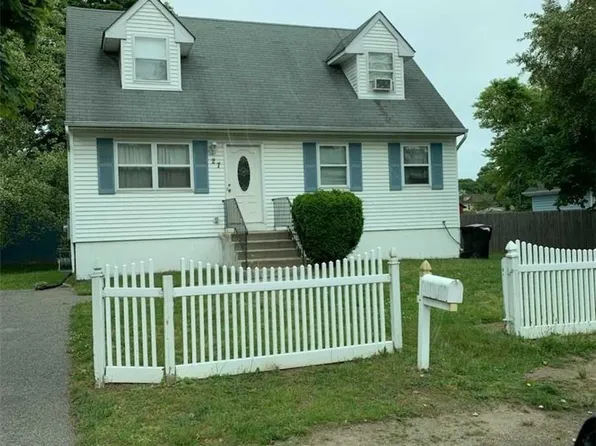 27 Oneill Avenue, Bay Shore, NY 11706