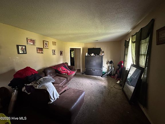 4th image of 1748 Cornell Drive