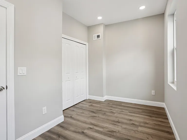 2225 N Waterloo St — Photo 6