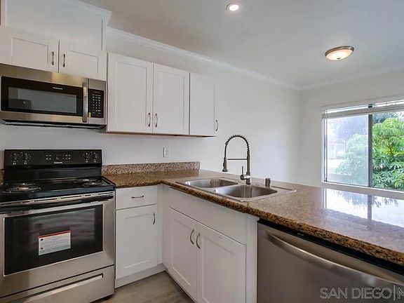 2nd image of 589 N Johnson Ave Unit 208