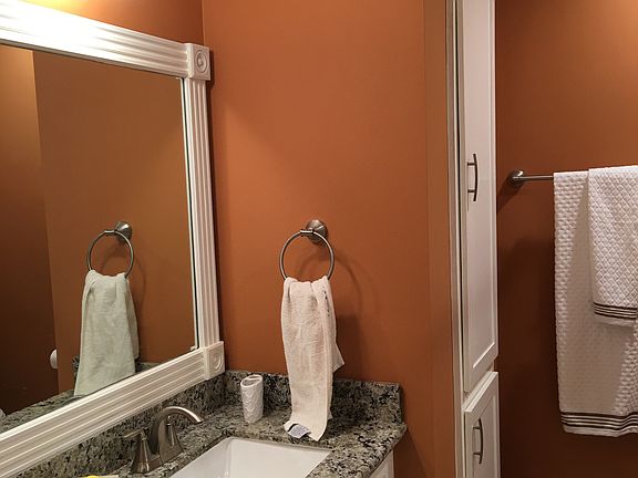 Guest bath 