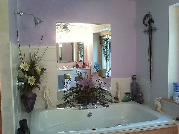 5th image of 315 Arvida St