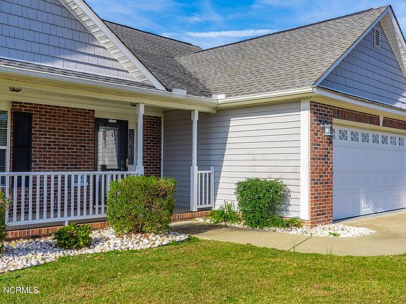 2nd image of 389 Livingston Dr