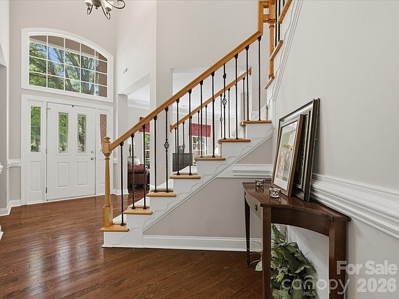 4th image of 1101 Baldwin Ln