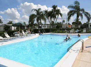 176 Boxmeer Dr, North Fort Myers, FL 33903
