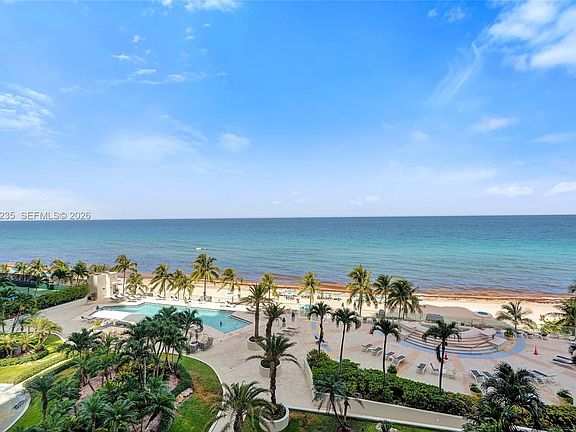 3rd image of 19111 Collins Ave APT 607