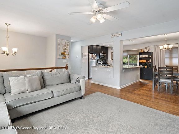 5th image of 510 Leawood Avenue