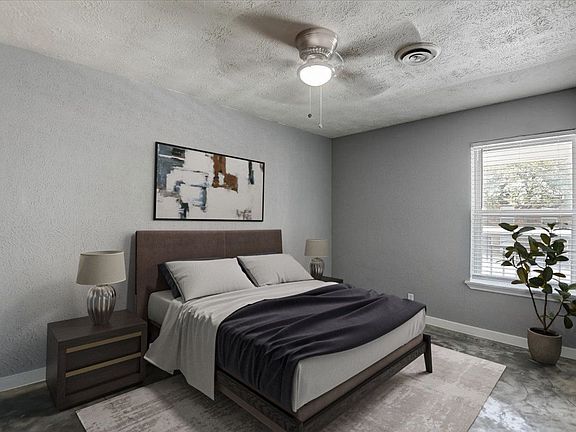 4th image of 627 Bernard St #4353907
