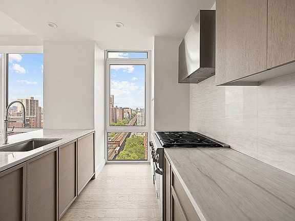 4th image of 1399 Park Ave APT 17A