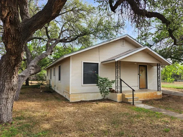 14 E Rochefort St, Eden, TX 76837
