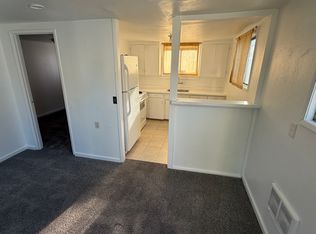 816 2nd Ave NW APT 1, Puyallup, WA 98371