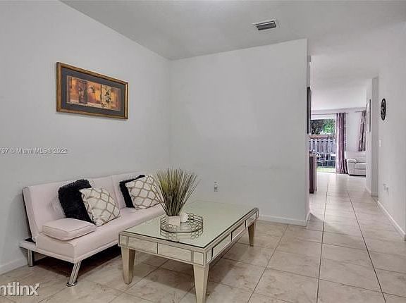 5th image of 1461R SE 26th Ave #1461