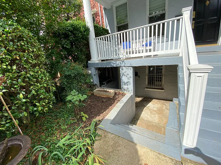 134 12th St NE #2 — Photo 2