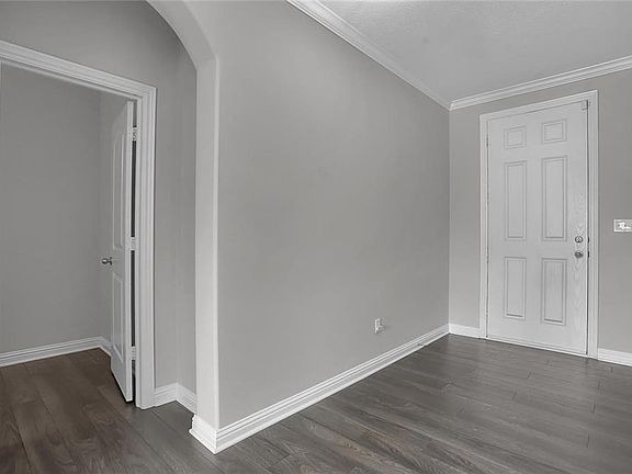 4th image of 11377 Candice Dr