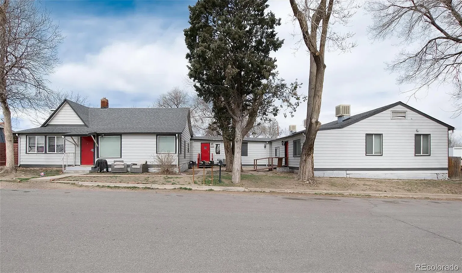2 bed, 900 sqft, $1,750 — Photo 1