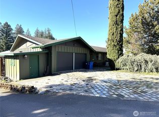 3935 NE Everett St, Camas, WA 98607