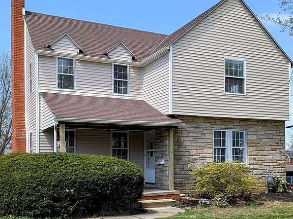 2nd image of 588 Marion Ave