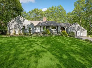97 Grassy Pond Dr, Smithtown, NY 11787