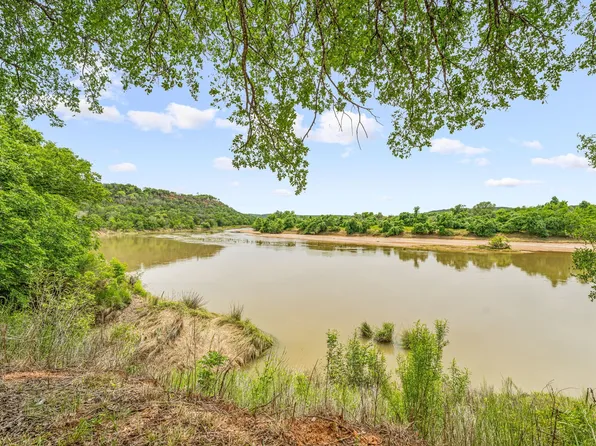 1 Village Bend Rd, Mineral Wells, TX 76067