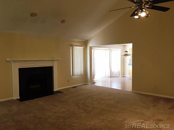 5th image of 50056 Oxford Dr