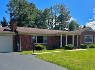 317 Windemere Dr, Staunton, VA 24401