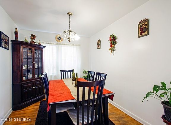 4th image of 2608 W Estes Ave