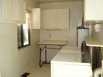 3rd image of 372 E Gregson Ave