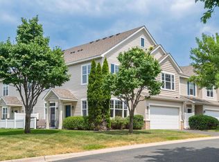 1771 Countryside Dr, Shakopee, MN 55379